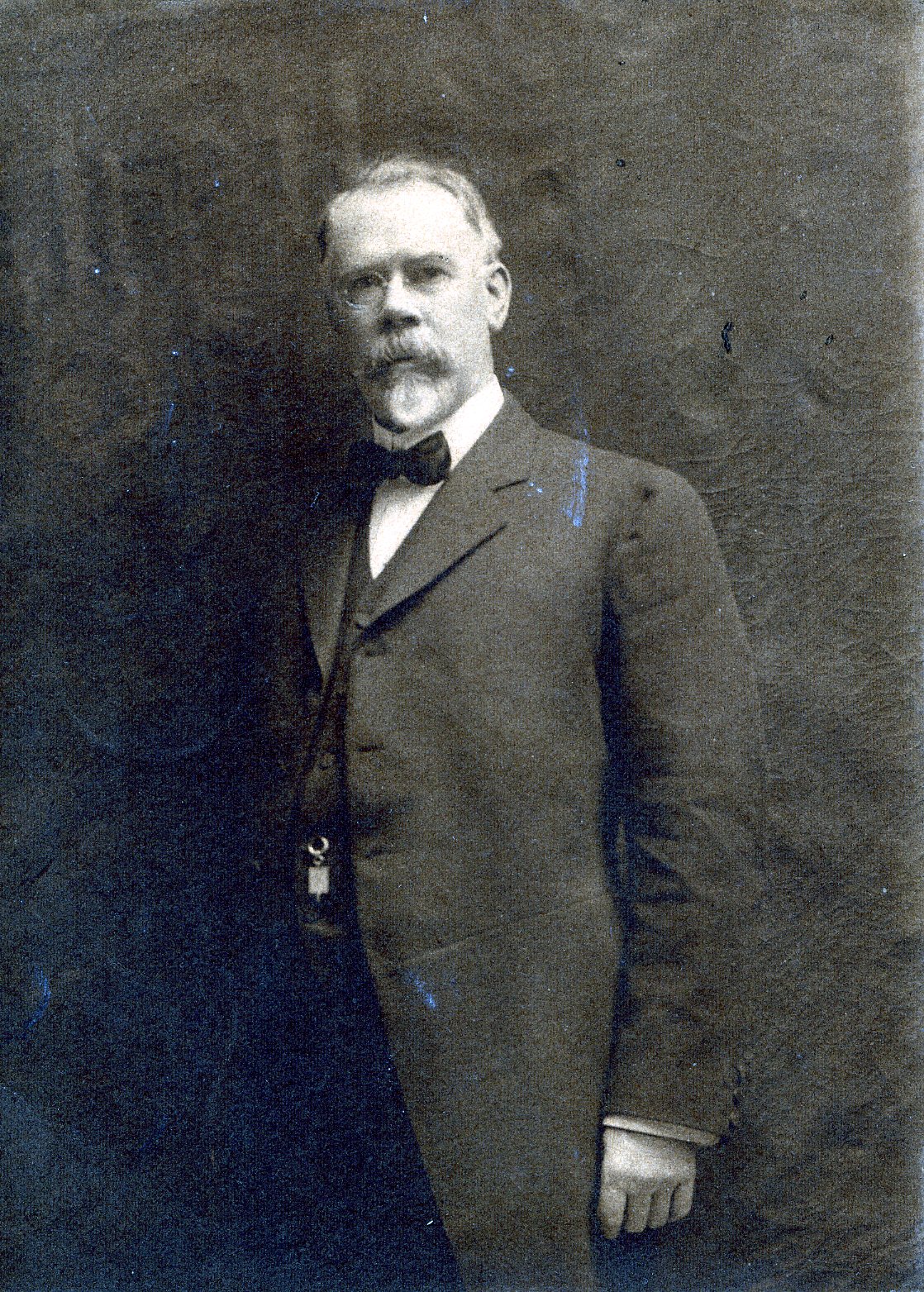 Member portrait of George Samler Davis